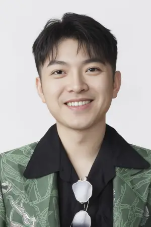 Photo Zhou Tienan #364433