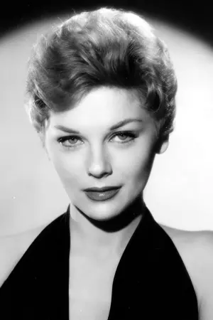 Photo Joanna Moore #119286