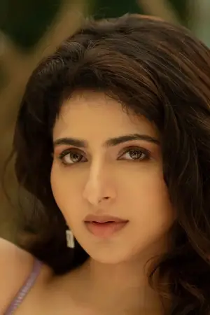 Photo Iswarya Menon #354656
