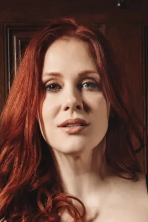 Photo Maitland Ward #21532