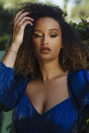 Photo Elarica Johnson #12742