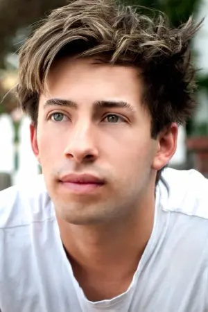 Photo Jimmy Bennett #19227