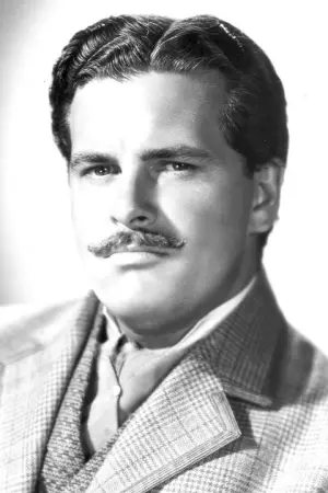 Photo Edmund MacDonald #201245