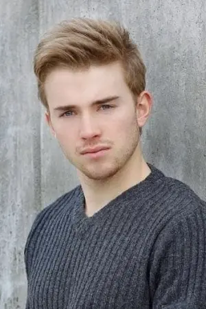 Photo Chandler Massey #277279
