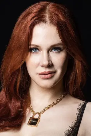 Photo Maitland Ward #21523