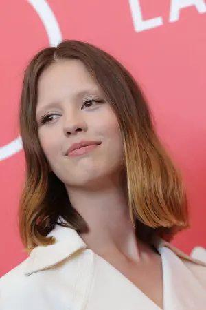 Photo Mia Goth #38831