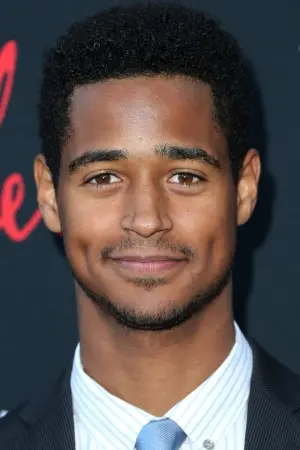 Photo Alfred Enoch #10024