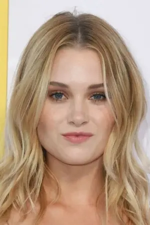 Photo Virginia Gardner #13596