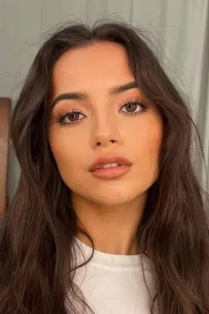Photo Isabela Merced #251858