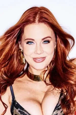 Photo Maitland Ward #21528