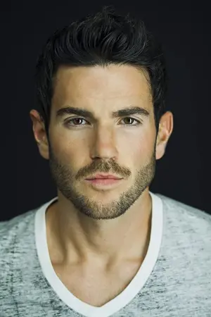 Photo Paul J. Ballin #318153