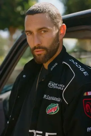 Photo Noah Mills #95504