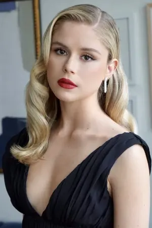 Photo Erin Moriarty #39833