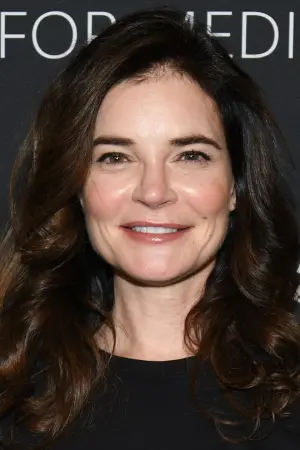 Photo Betsy Brandt #82109