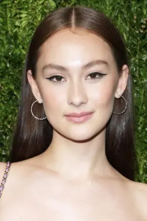 Photo Lola Tung #362011