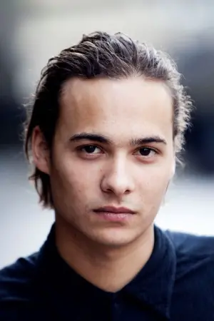 Photo Frank Dillane #14264