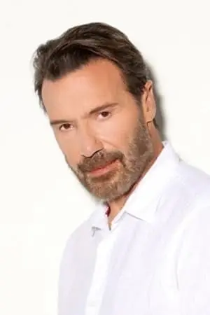 Photo Stratos Tzortzoglou #299939