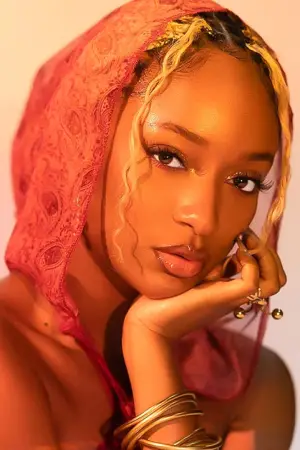 Photo Ayra Starr #357770