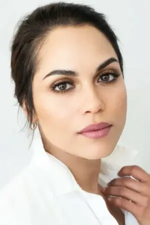 Photo Monica Raymund #215632