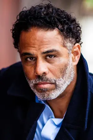 Photo Adam Lazarre-White #28227