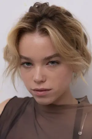 Photo Milly Alcock #346439