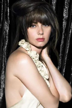 Photo Mia Kirshner #102556