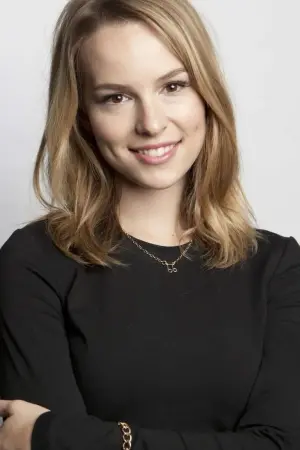 Photo Bridgit Mendler #73591
