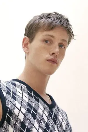 Photo Harris Dickinson #327955