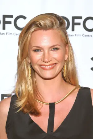 Photo Natasha Henstridge #103543