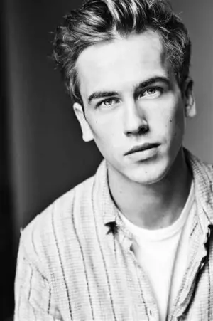 Photo Jackson Bews #207311