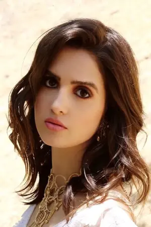 Photo Laura Marano #2011