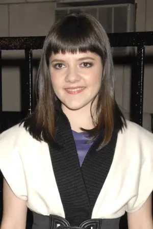 Photo Madeleine Martin #124653