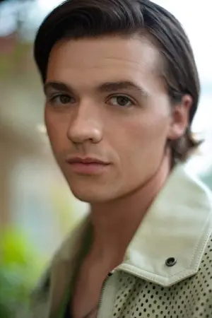 Photo Joel Courtney #36258