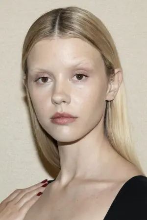 Photo Mia Goth #38820