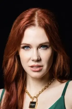 Photo Maitland Ward #21521