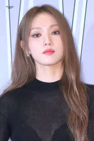 Photo Lee Sung-kyung #320257