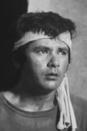 Photo Lou Salvador Jr. #348953