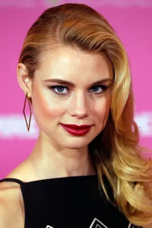 Photo Lucy Fry #82441