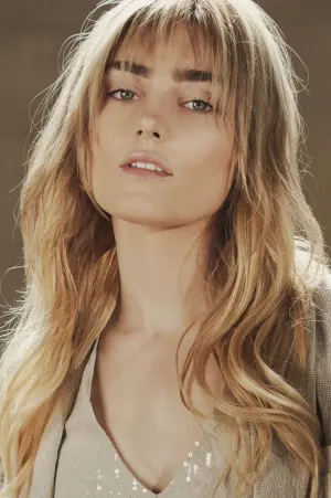 Photo Meg Donnelly #251678