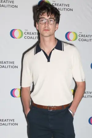 Photo Milo Manheim #66546