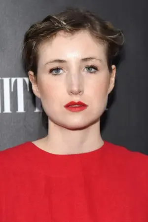 Photo Kate Lyn Sheil #100324