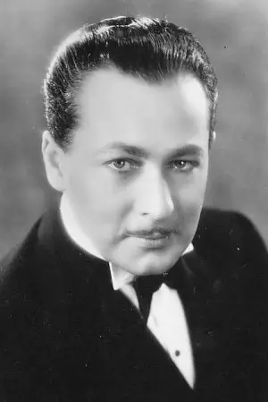 Photo Leslie Perrins #398780