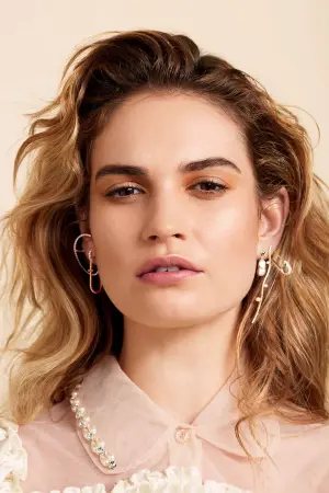 Photo Lily James #251857