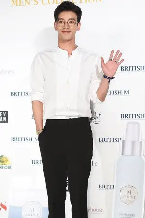 Photo Seol Jung-hwan #298262