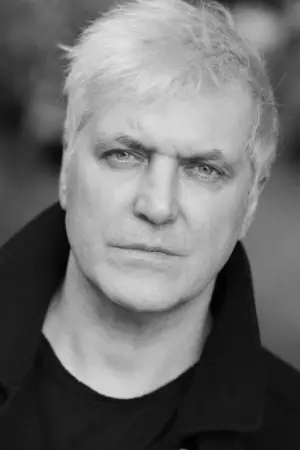 Photo Lee Mark Jones #342775