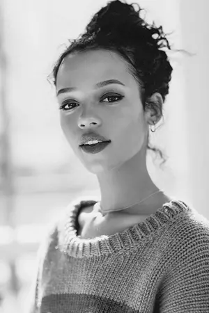 Photo Taylor Russell #62329