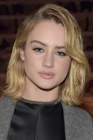 Photo Grace Van Patten #48784