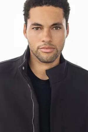 Photo Tristan J. Watson #386043