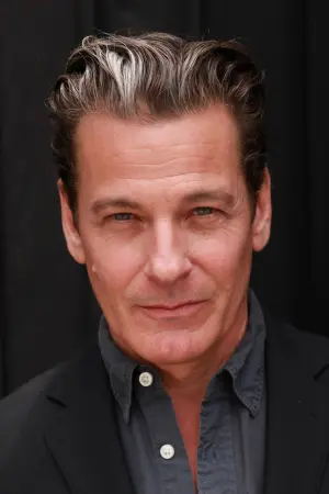 Photo Adam Storke #96373