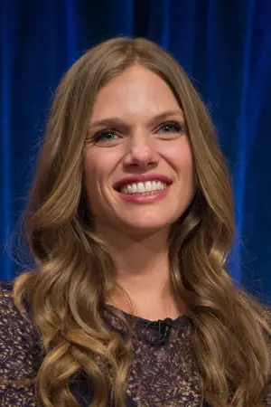 Photo Tracy Spiridakos #27291